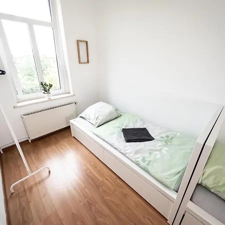 3-room With 4 Single Beds *