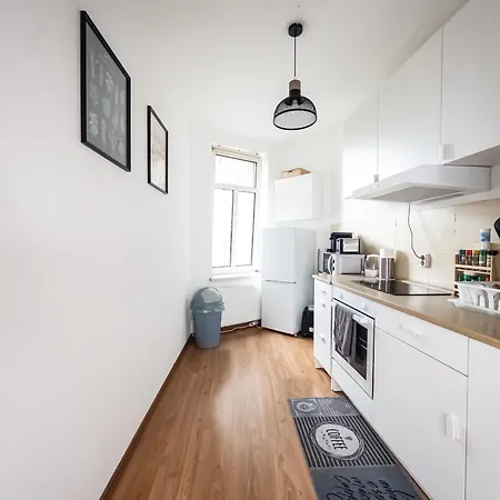3-room With 4 Single Beds Apartamento *