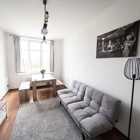 3-room With 4 Single Beds Apartamento *